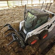 2015 Bobcat S590