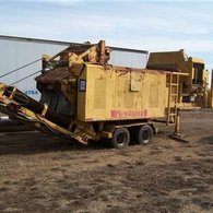 1992 MaxiGrind HORIZONTAL WOOD GRINDER