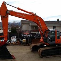 2005 Hitachi ZX370