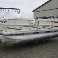 2005 Godfrey Marine Sweetwater Challen...