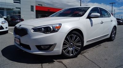 2014 Kia Cadenza Leather + Navigation