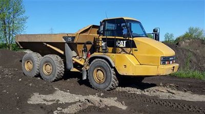 2008 Caterpillar 725