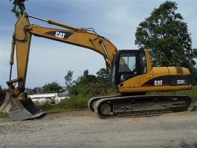 2005 Caterpillar 320CL