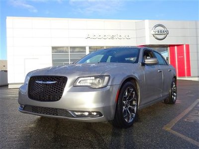 2015 Chrysler 300 S w/ Leather Seats