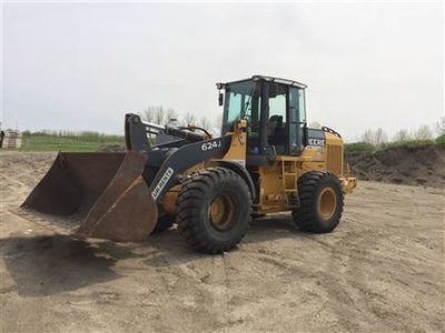 2004 John Deere 624 J