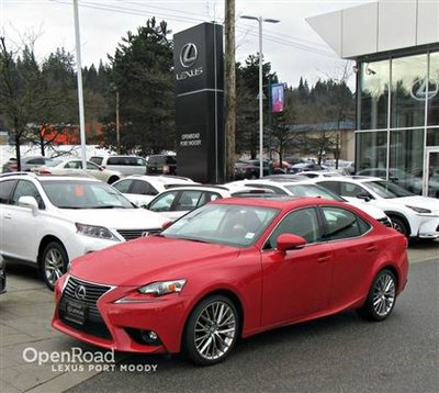 2016 Lexus IS 300 Premium Package - AWD