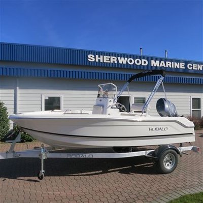 2016 Robalo R160