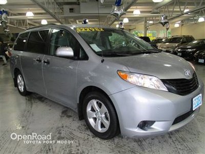 2013 Toyota Sienna Base - Air Conditioning, Bluetooth, Backup Camera